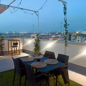 Apartament Attic8, Bari