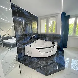 Yourapart Karmelicka Z Jacuzzi , Warszawa Polska